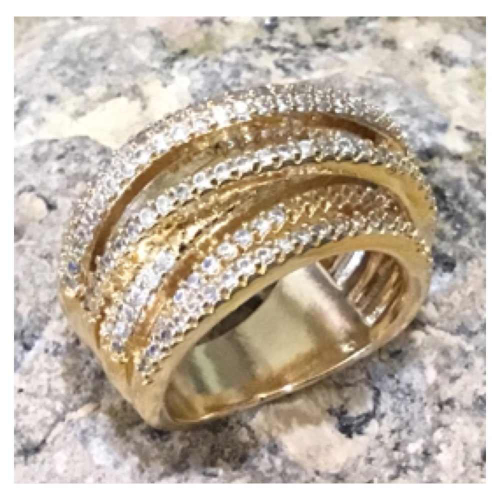 New! Shiny Gold Clear Crystal Ring